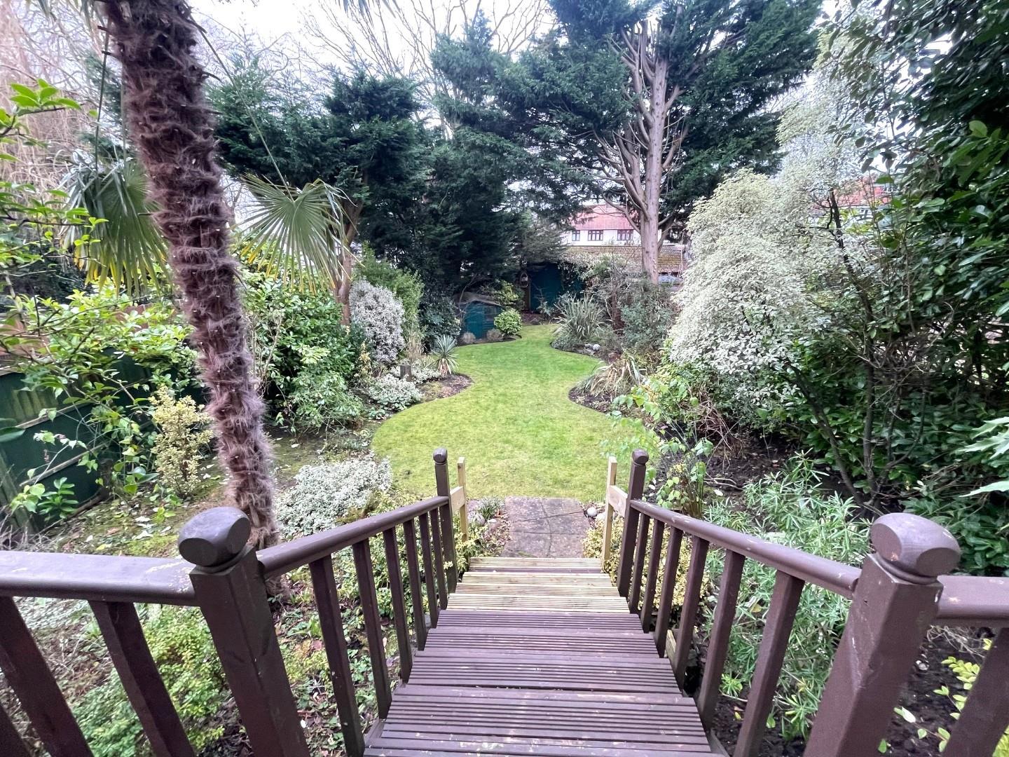 Sunnyfield, Mill Hill